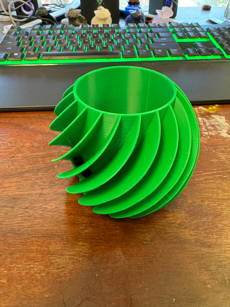 CNC Woodarts 3D Prints Their First Part - Helical Spiral Planter